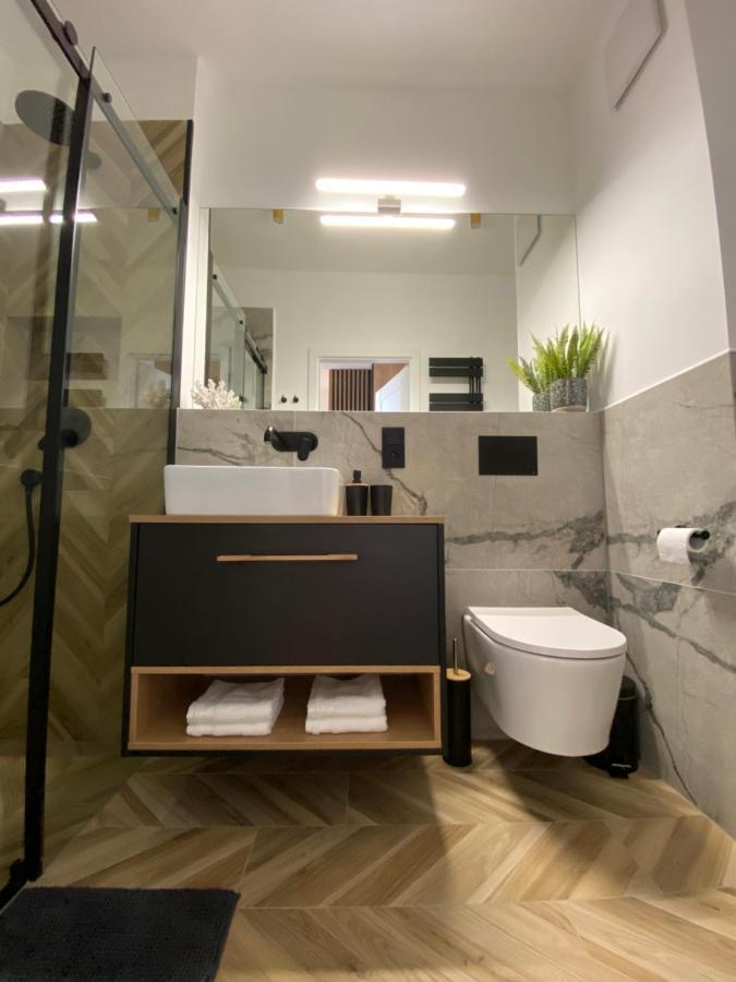 P&A Apartament Гонски Экстерьер фото