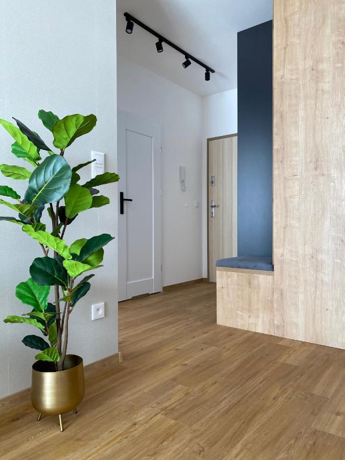 P&A Apartament Гонски Экстерьер фото