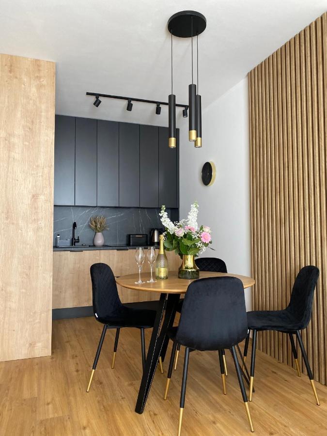 P&A Apartament Гонски Экстерьер фото