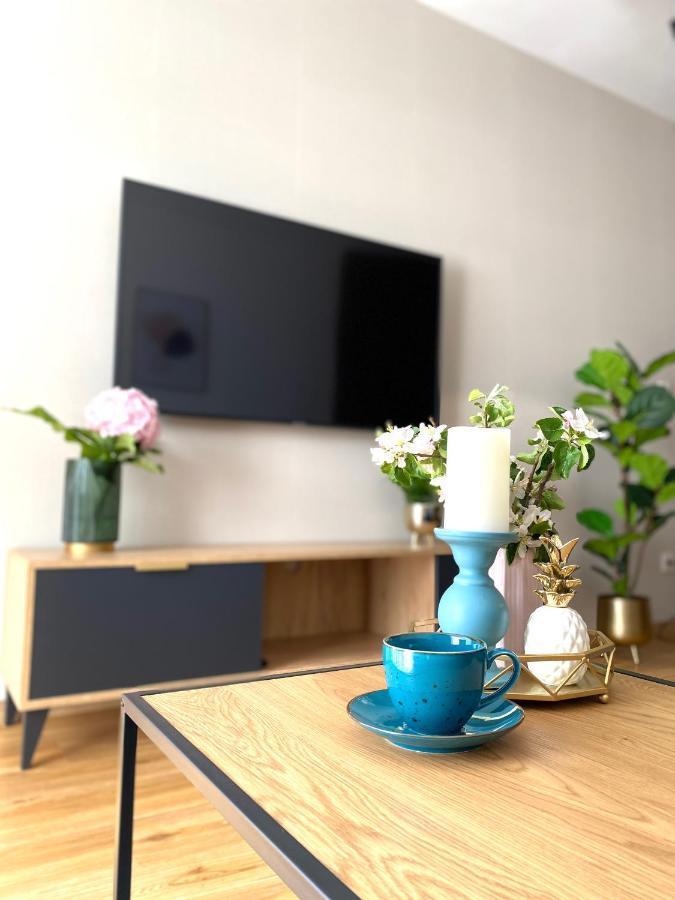 P&A Apartament Гонски Экстерьер фото